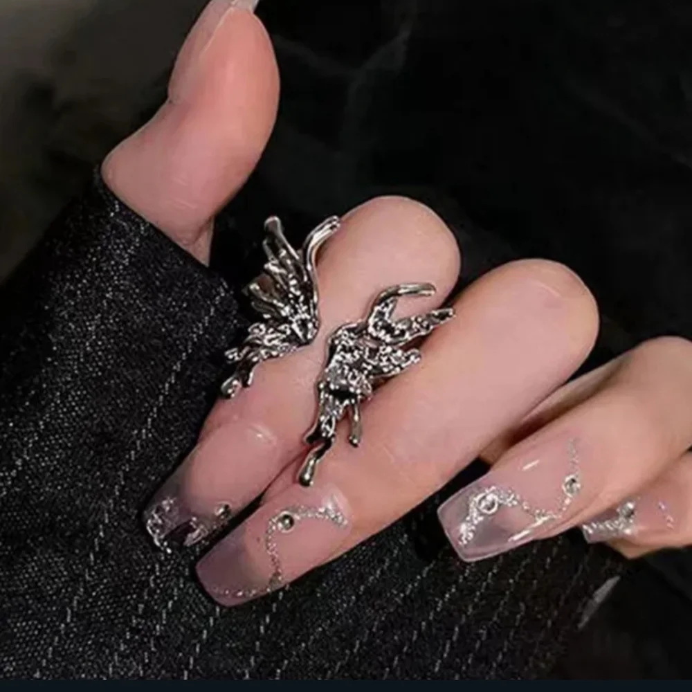 NWT Adorable Boho Silver Exaggerated Butterfly Adjustable Set Of Two Rings!!